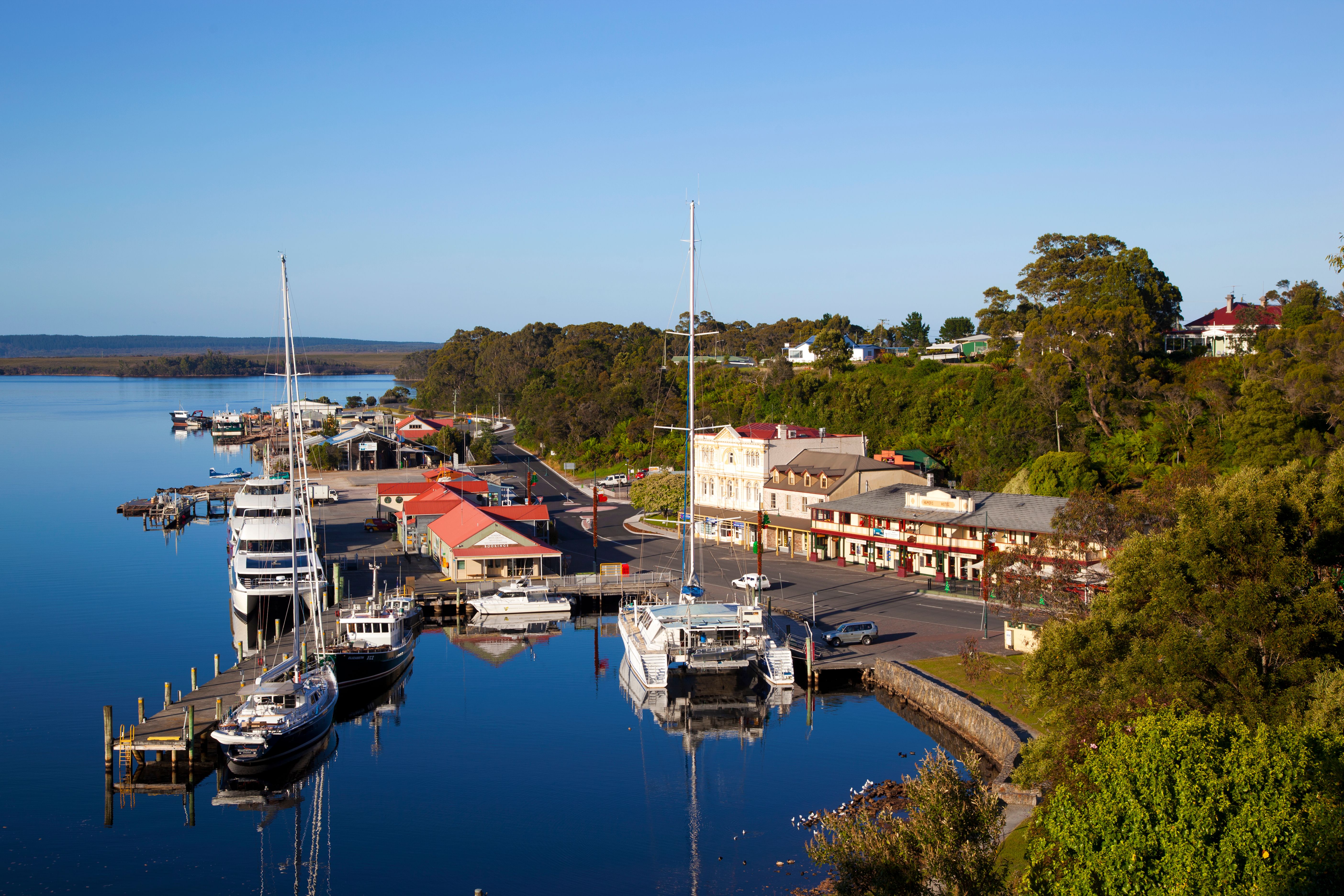 Strahan, Australia Holiday Rentals, Apartments & Condos