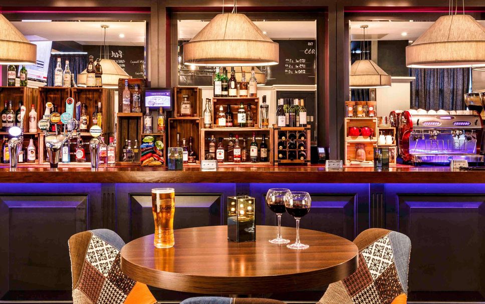 Bar Photo