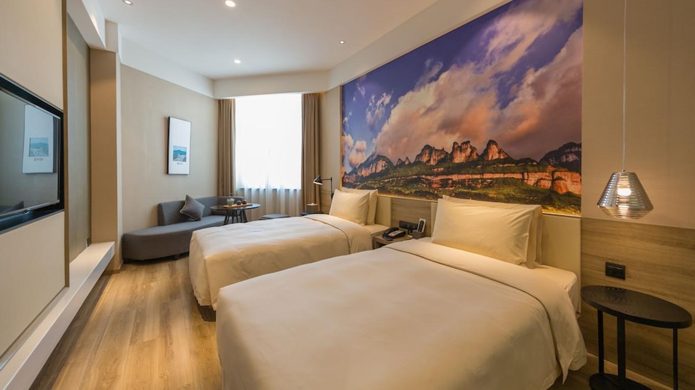 Atour Hotel Chongqing Hongyadong Riverview
