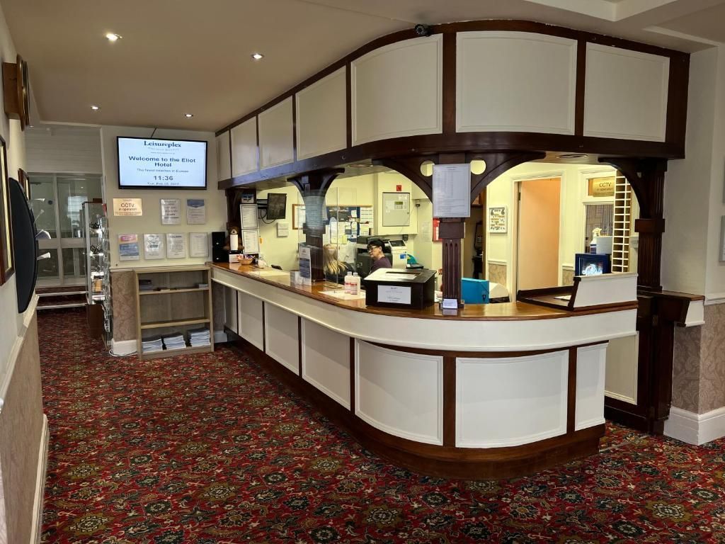 Front desk Photo