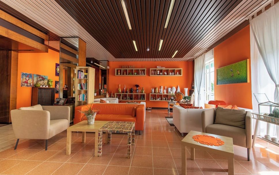 Lounge Photo