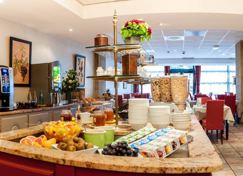 Buffet Photo