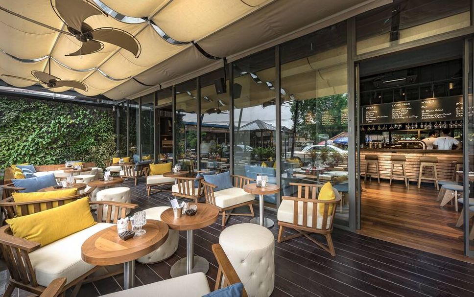 Restaurant Photo