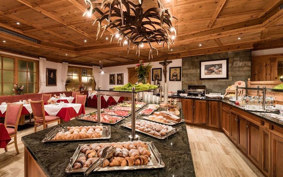 Buffet Photo