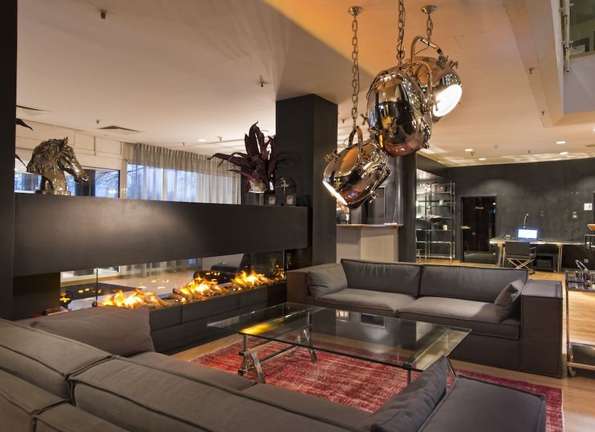 Lounge Photo