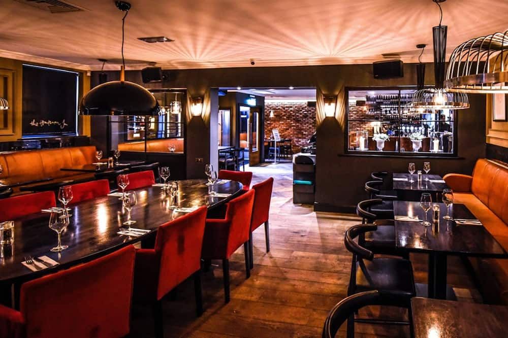 Bar Photo