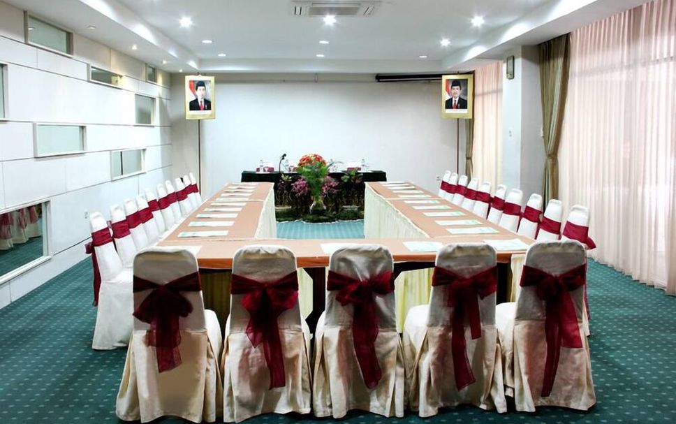 Conference room Photo