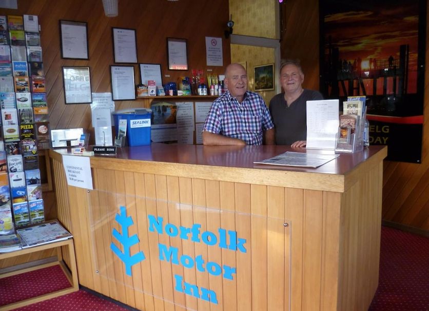 Front desk Photo