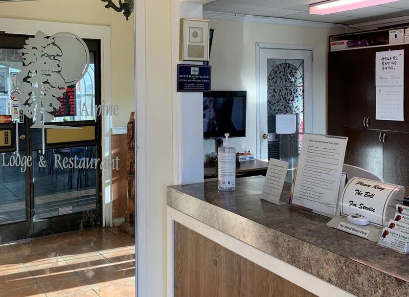 Front desk Photo