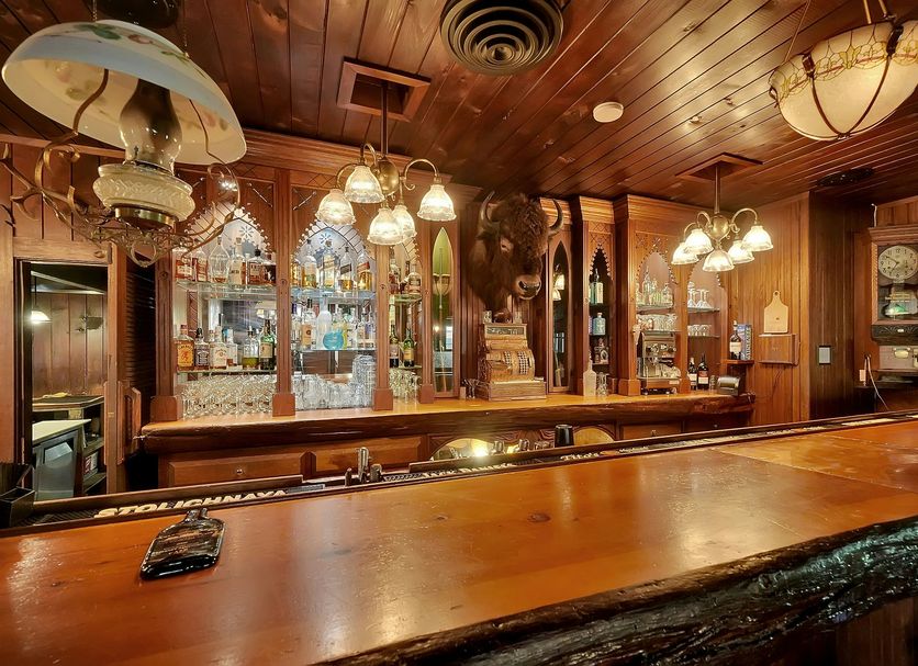 Bar Photo