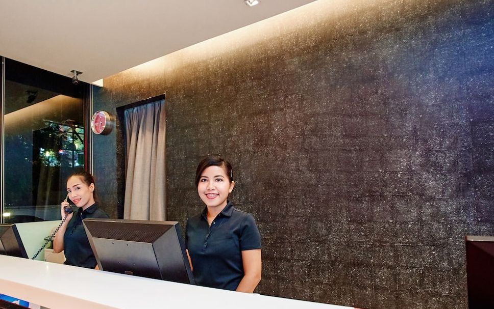Front desk Photo