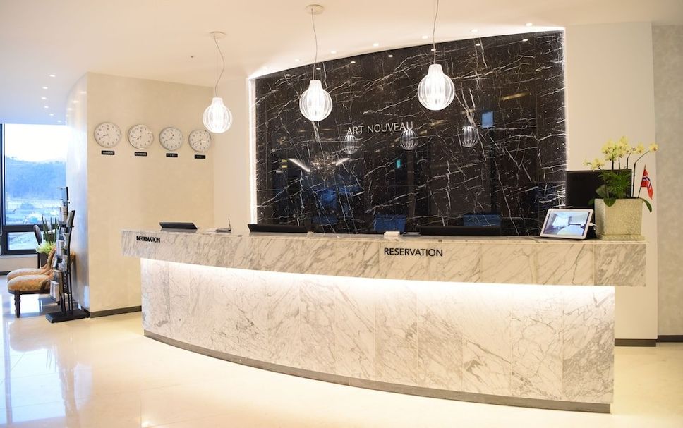 Front desk Photo