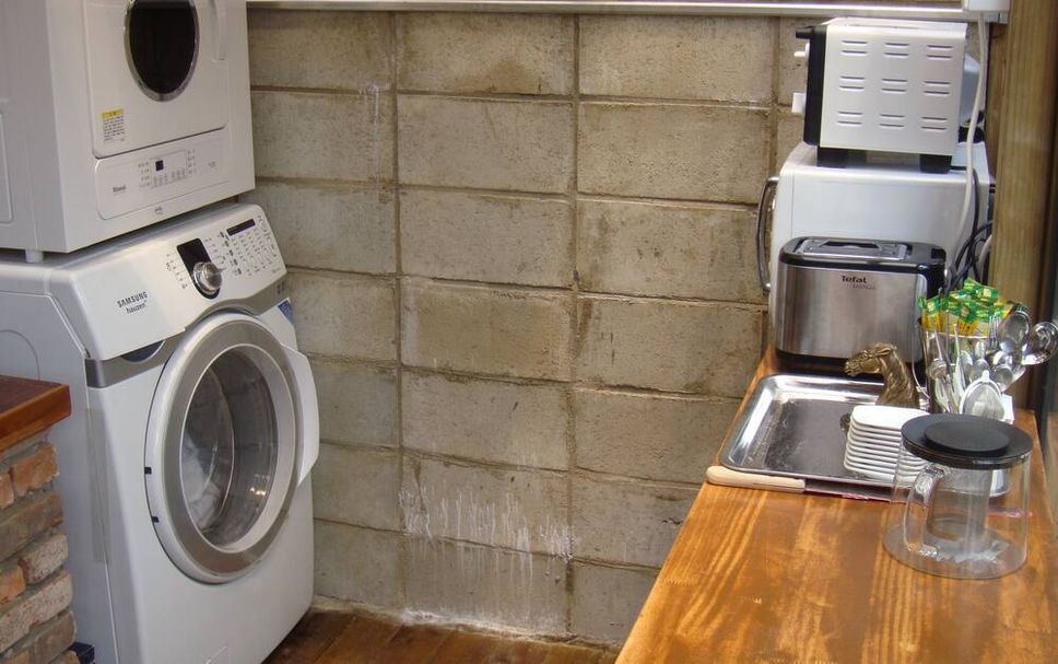 Laundry facility Photo