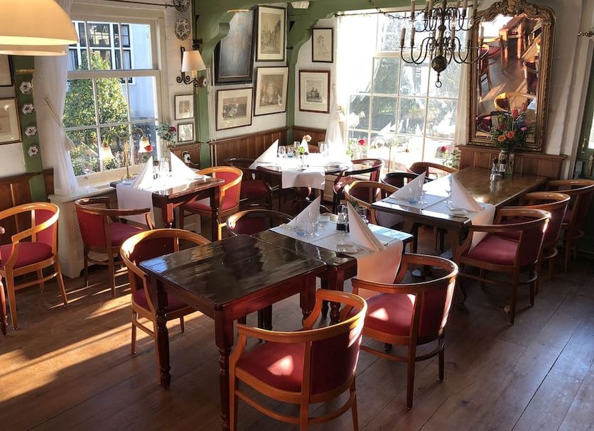 Restaurant Photo