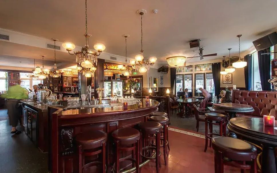 Bar Photo