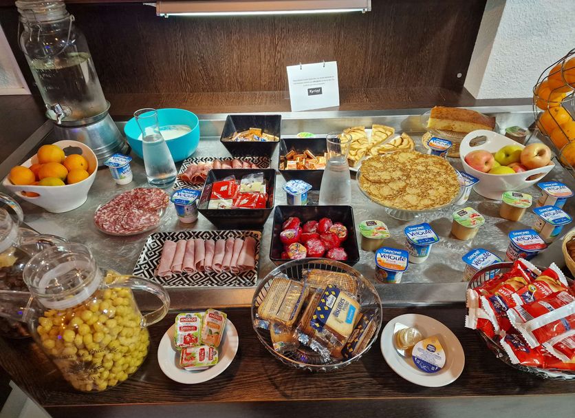 Buffet Photo