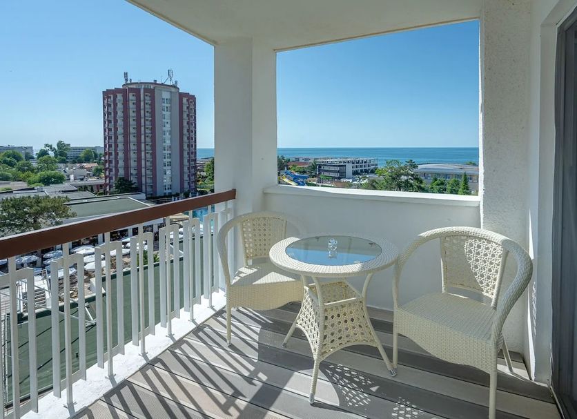 Balcony Photo