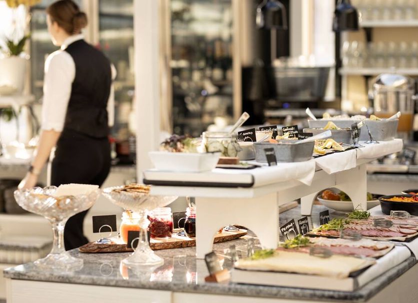 Buffet Photo