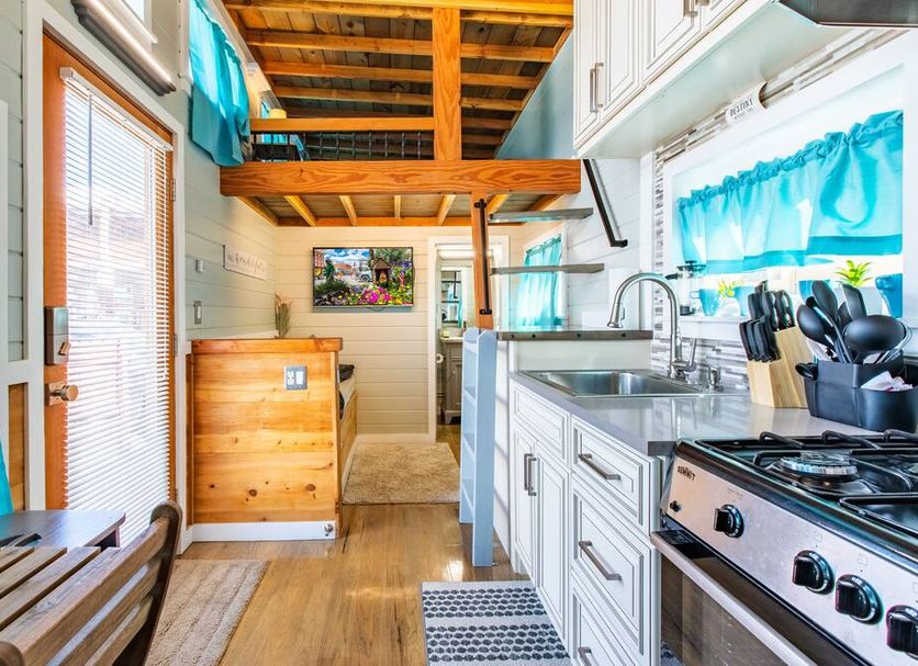 Kitchen Photo