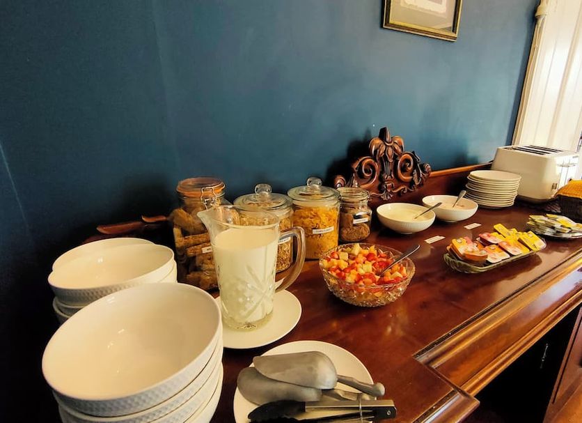 Buffet Photo