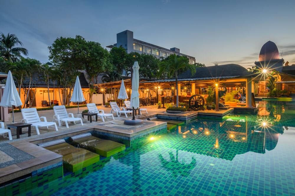 Pool