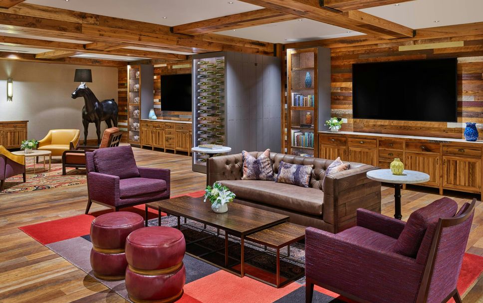 Lounge Photo