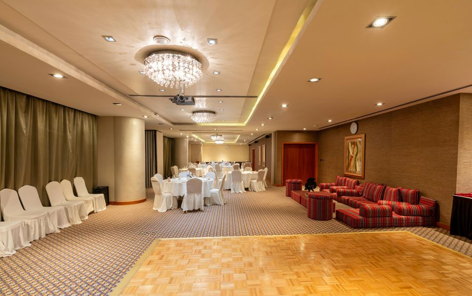Banquet hall Photo