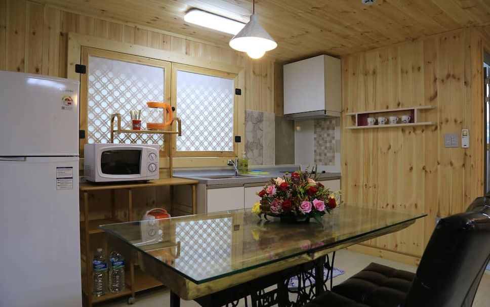 Kitchen Photo