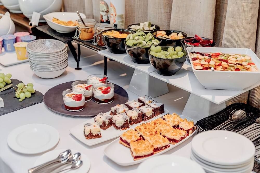 Buffet Photo