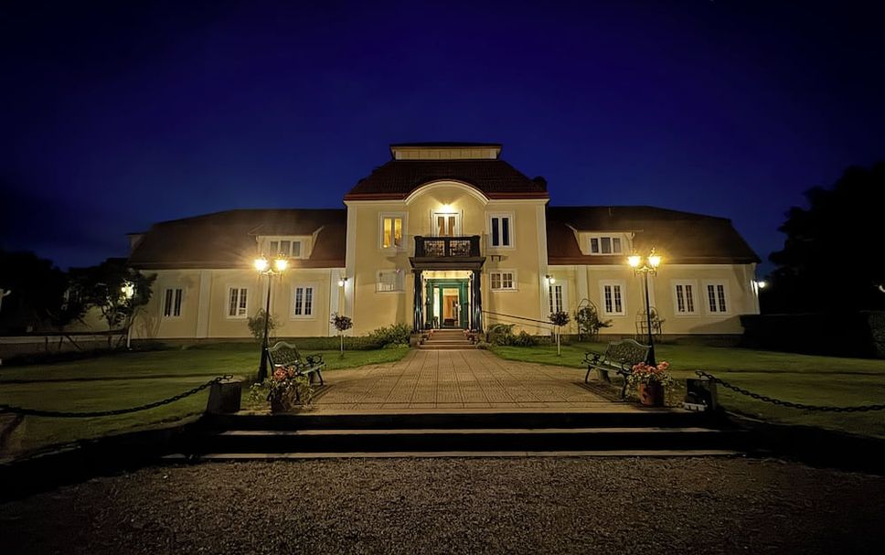 Building Photo