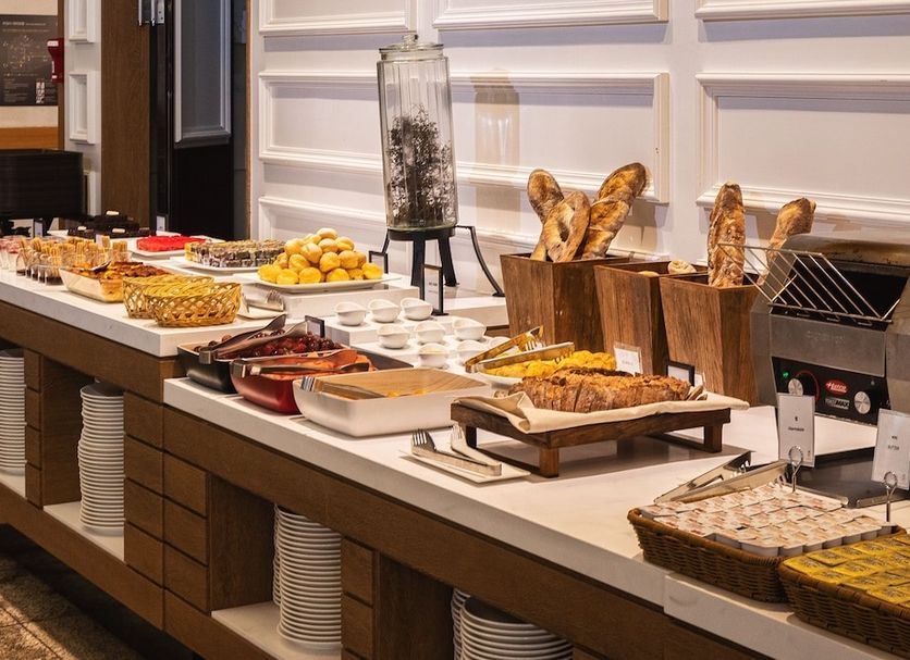 Buffet Photo