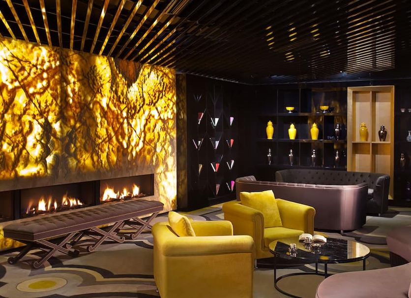 Lounge Photo