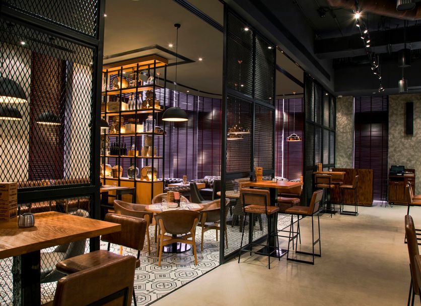 Restaurant Photo