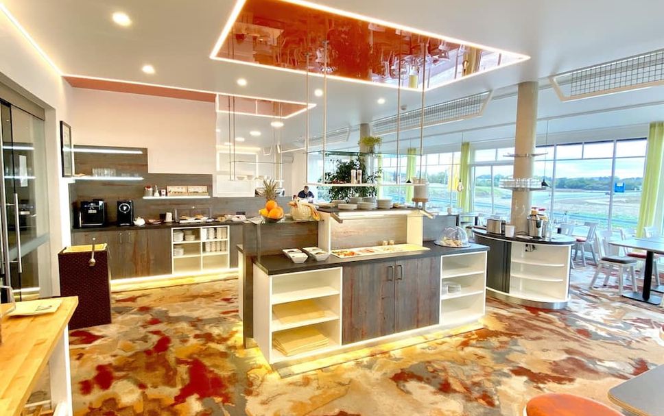 Buffet Photo