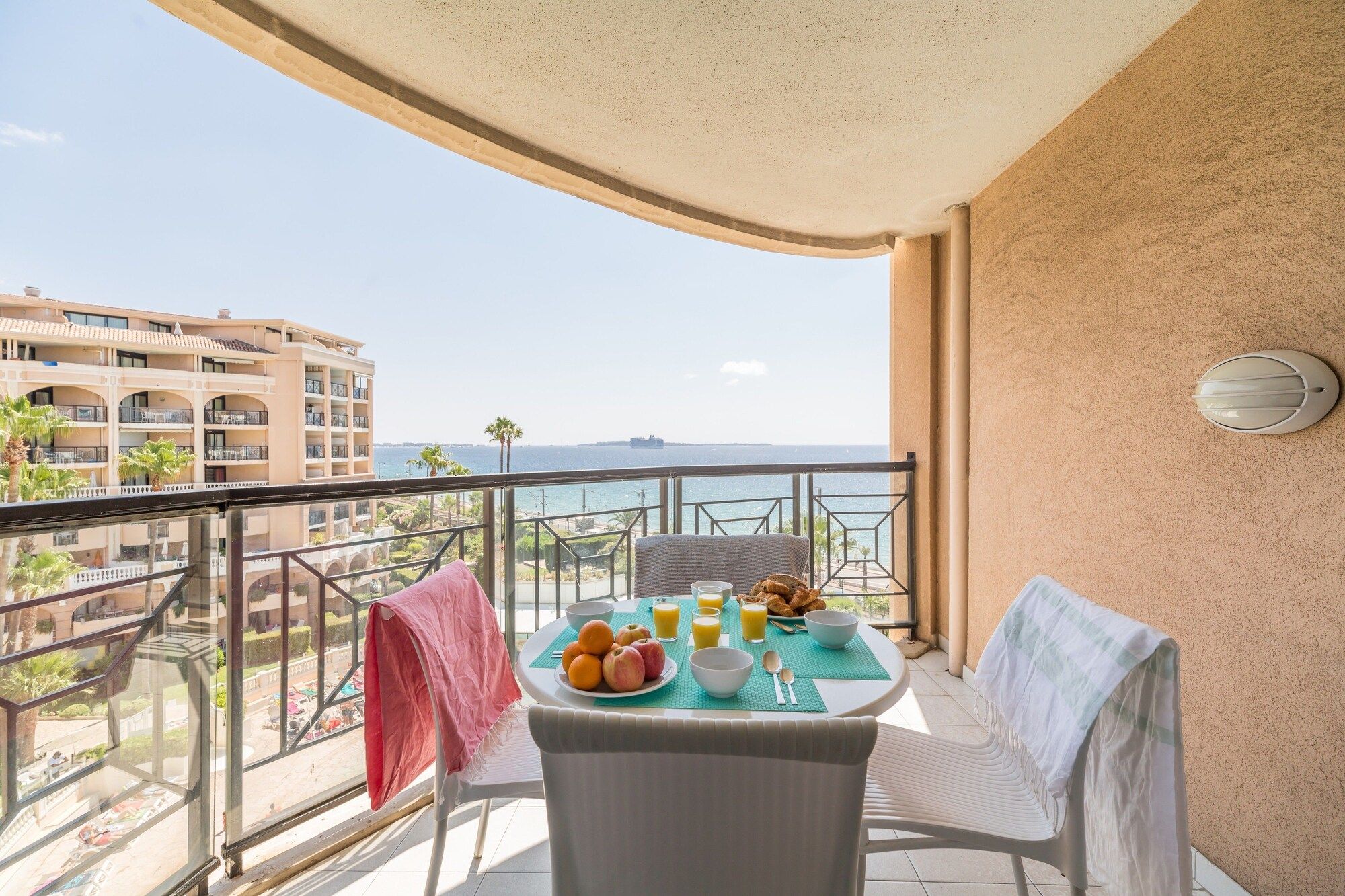 Balcony Photo