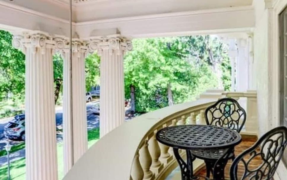 Balcony Photo