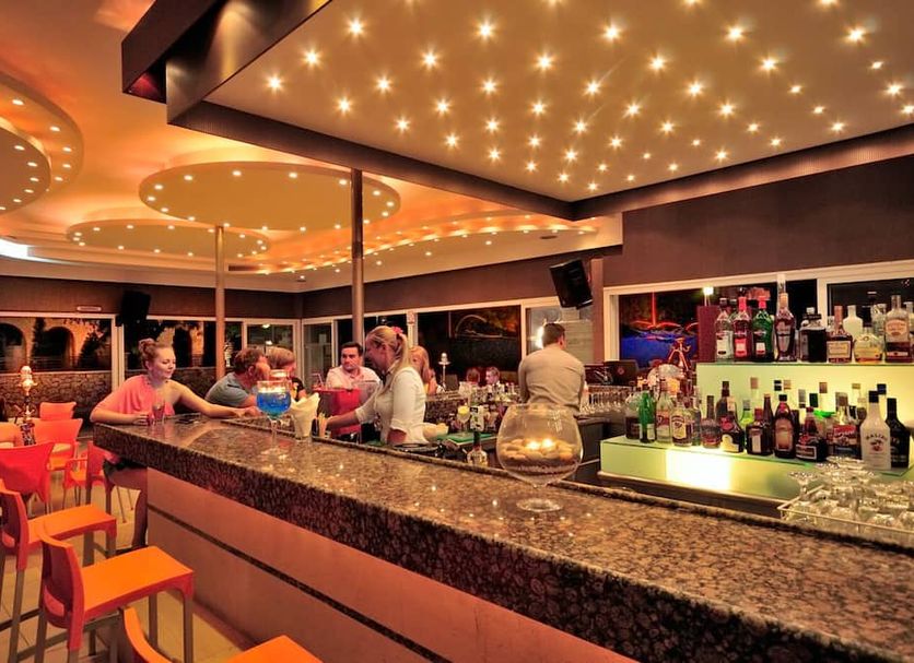 Bar Photo