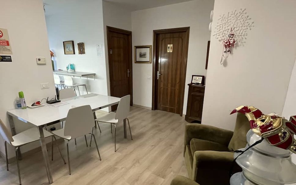 Dining room Photo