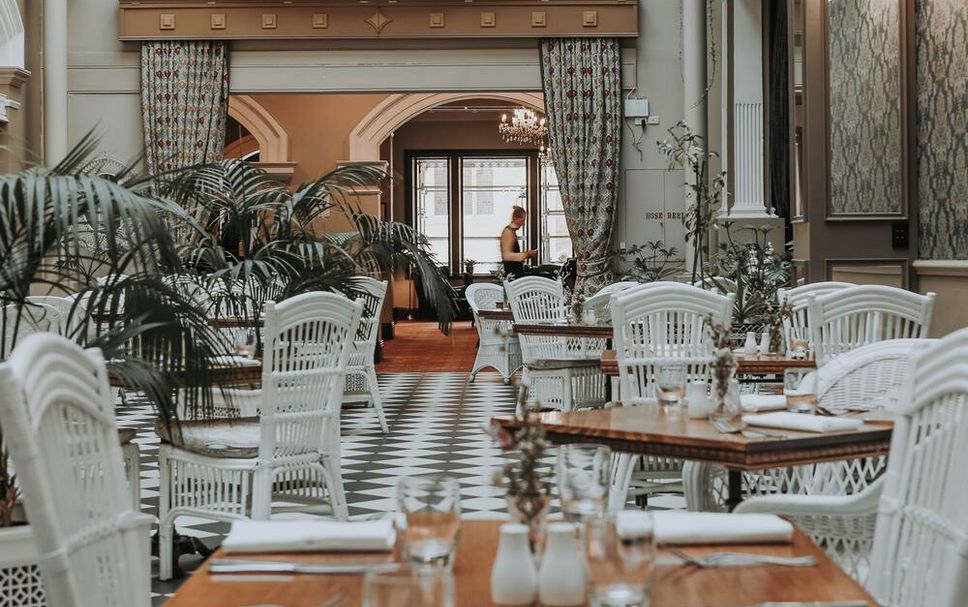Restaurant Photo