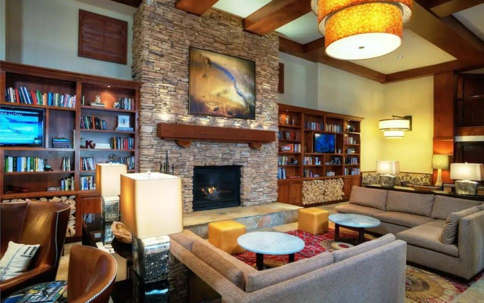 Lounge Photo