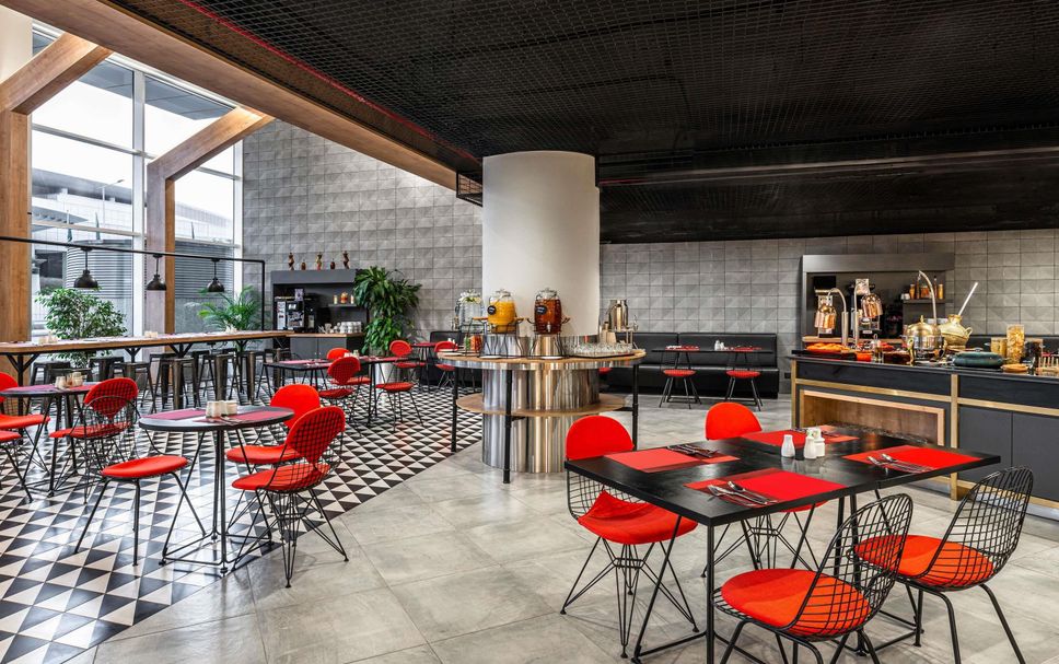 Restaurant Photo