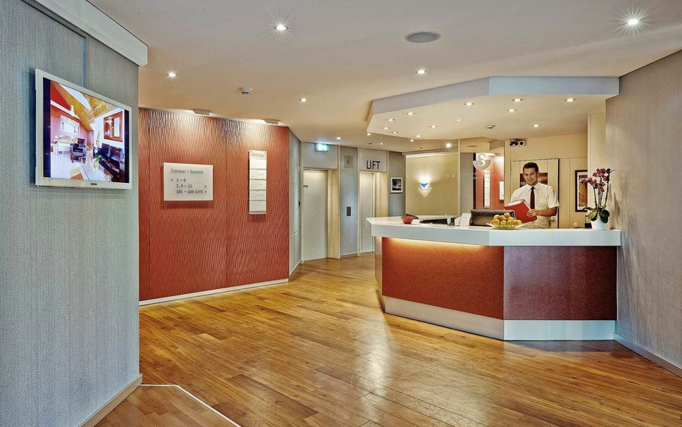 Lobby Photo