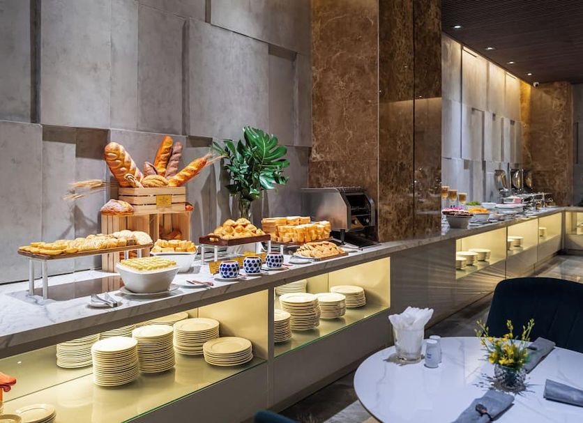 Buffet Photo
