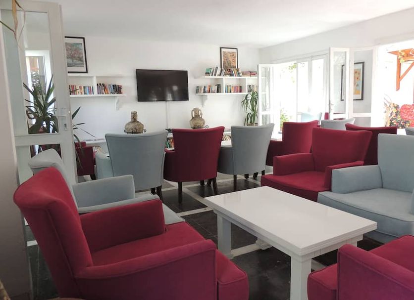 Lounge Photo