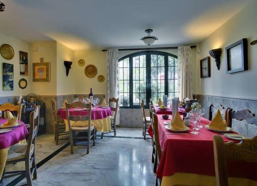 Restaurant Photo