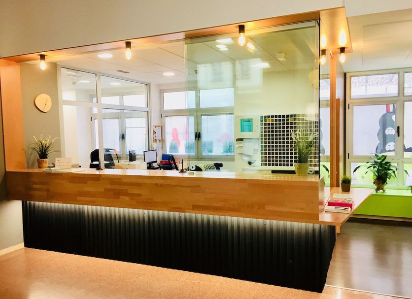 Front desk Photo
