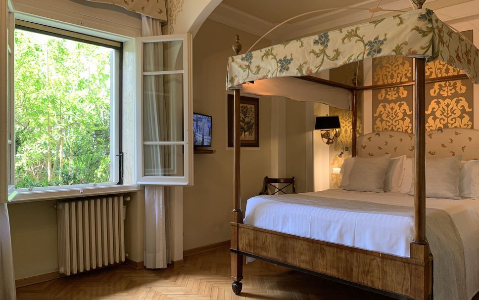 Bedroom Photo