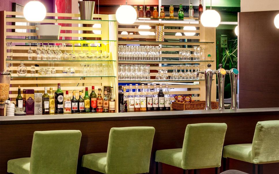 Bar Photo