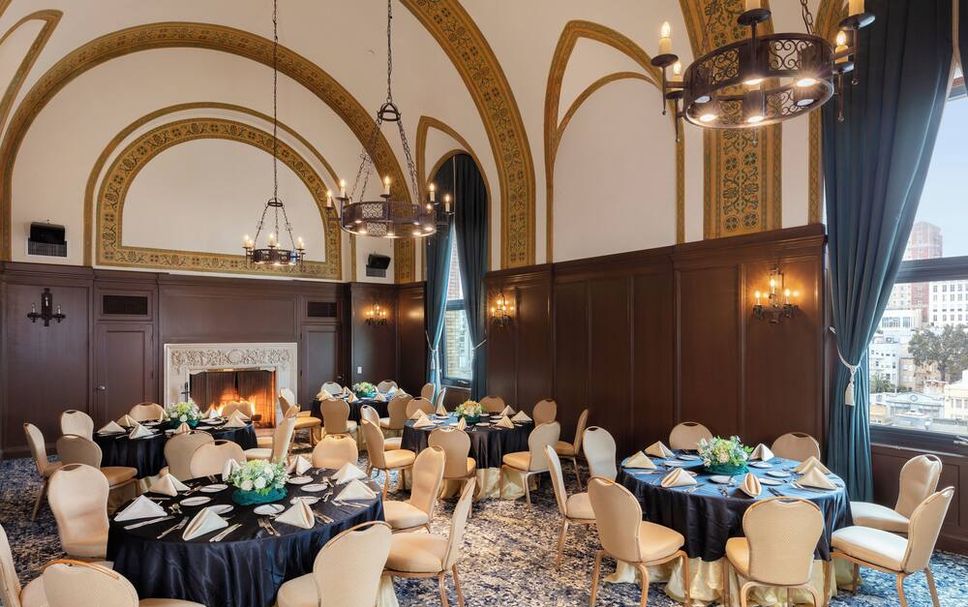 Banquet hall Photo