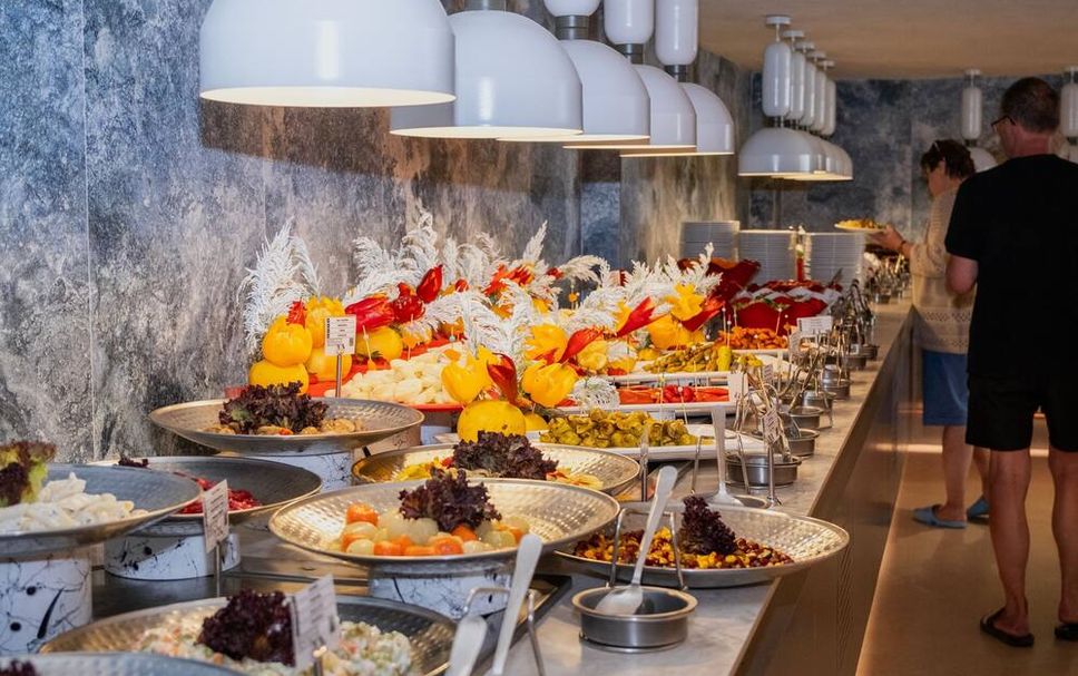 Buffet Photo